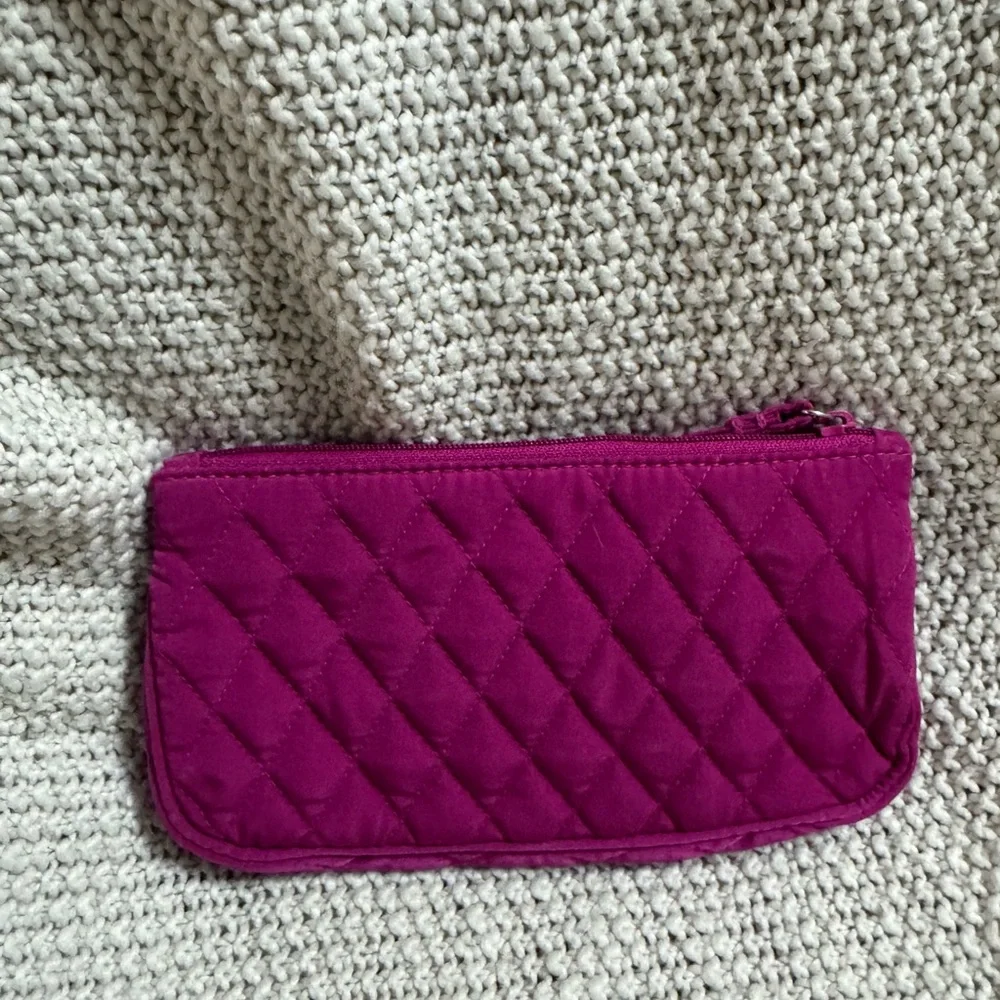 Vera Bradley Fuchsia Front Zip Wristlet‎
